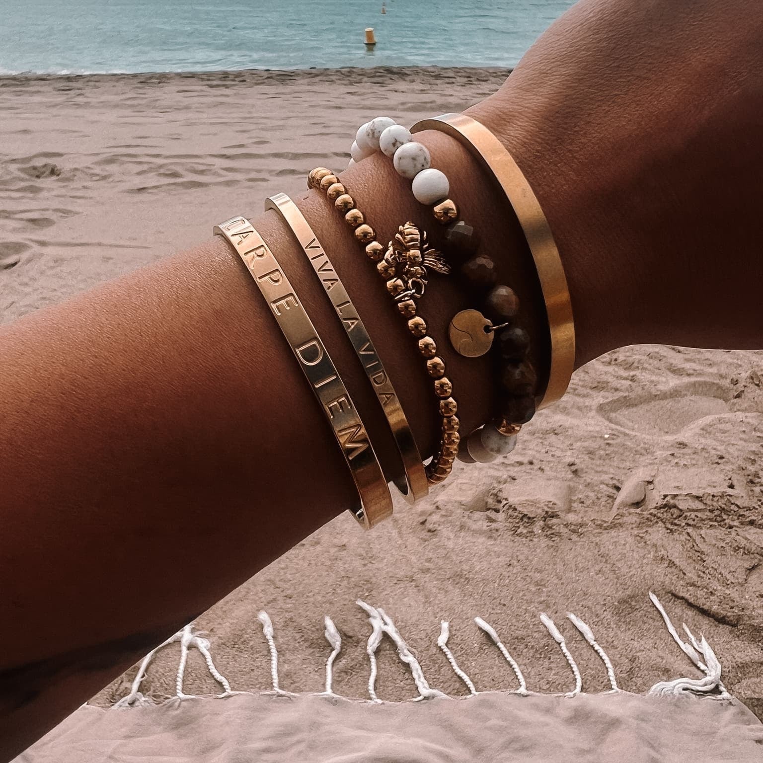 Mantra Cuff CARPE DIEM