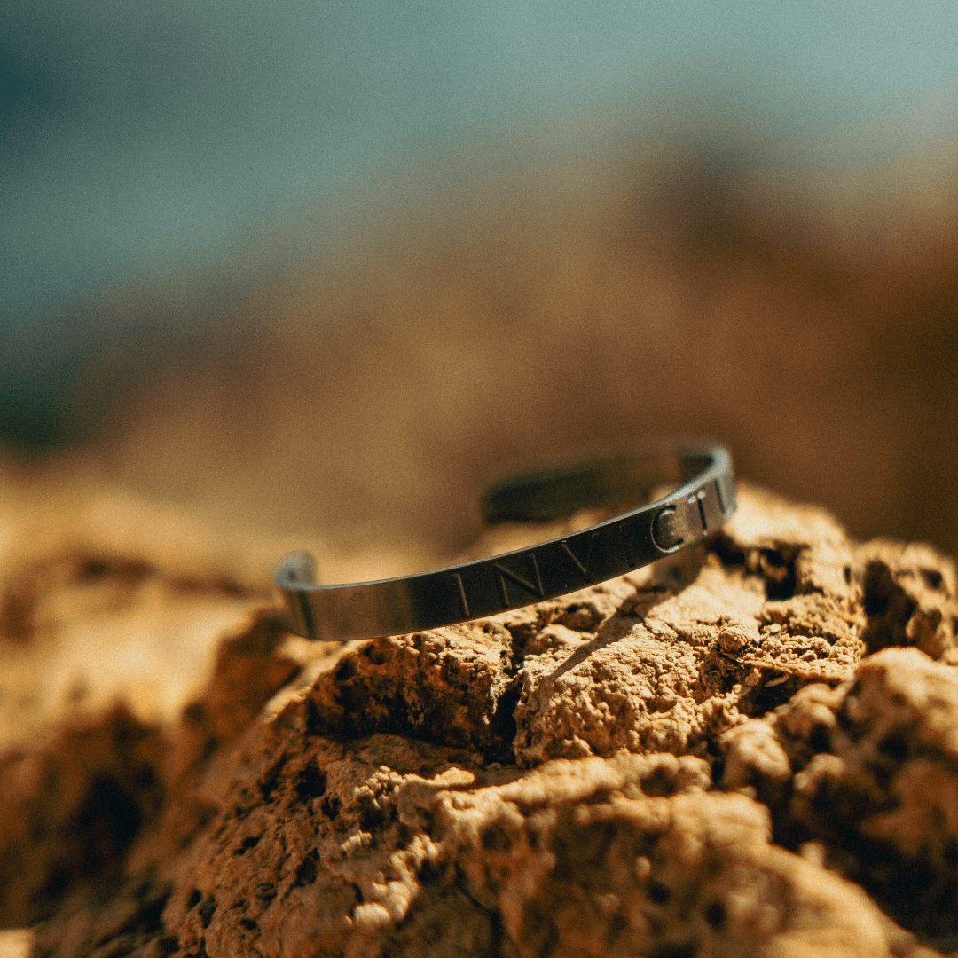 Mantra Cuff INVICTUS