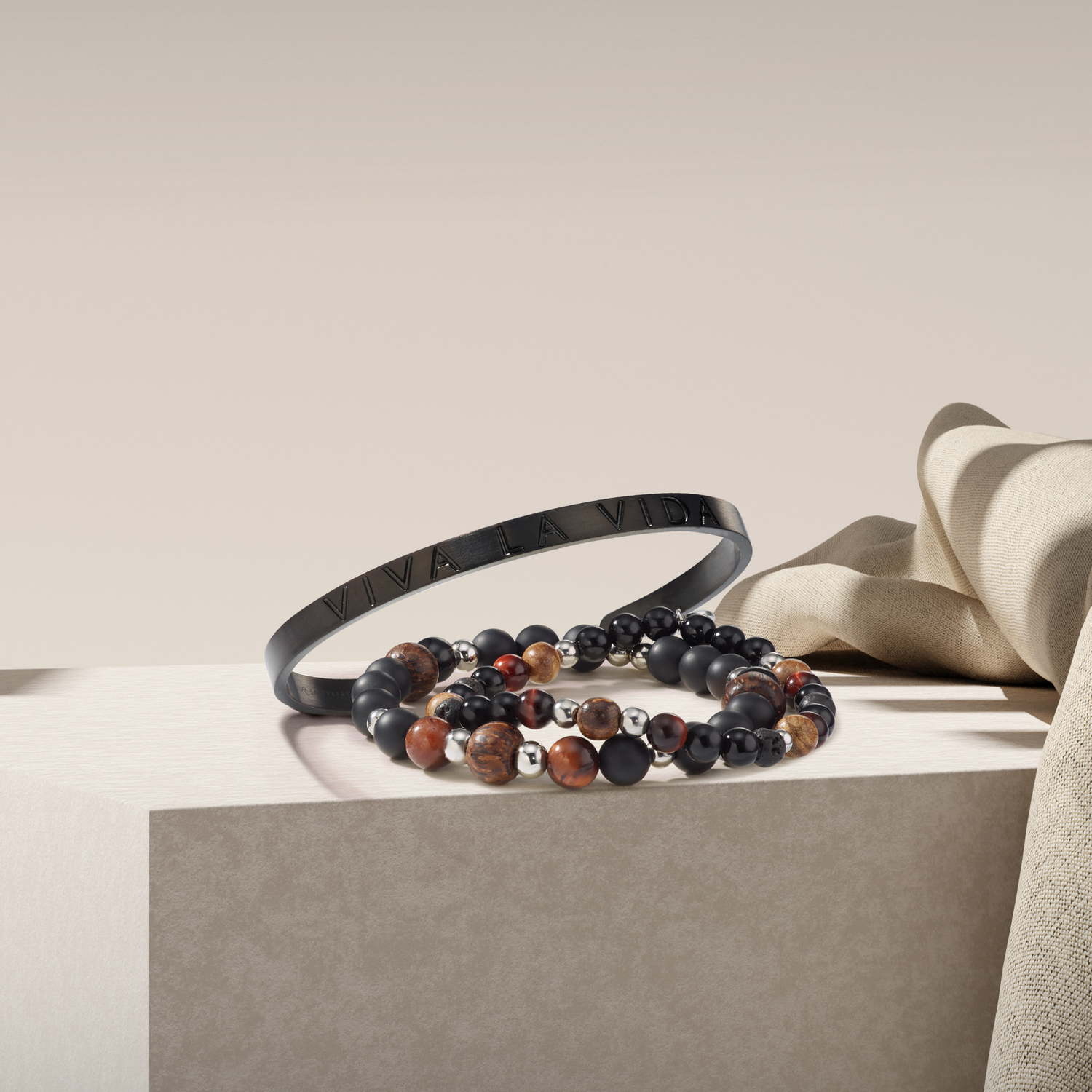 Mantra Cuff VIVA LA VIDA